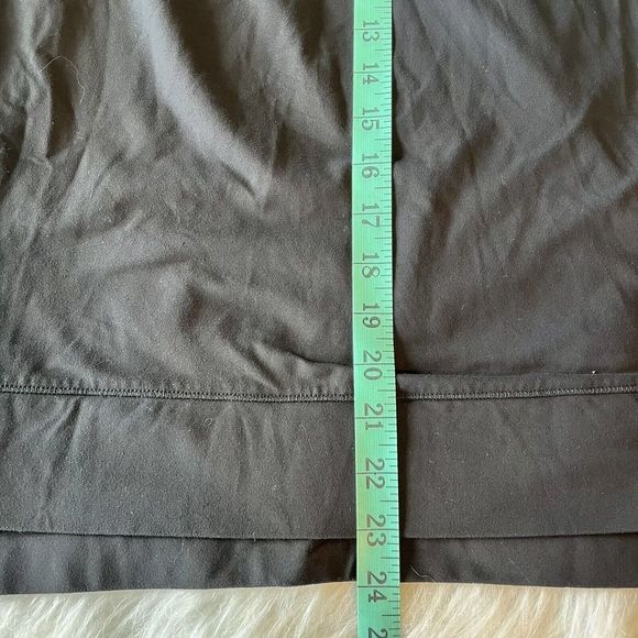 Lululemon Run: Warm Up‎ Crew Pullover Sweater Zipper Back Black Size 6? Athletic - Picture 8 of 10